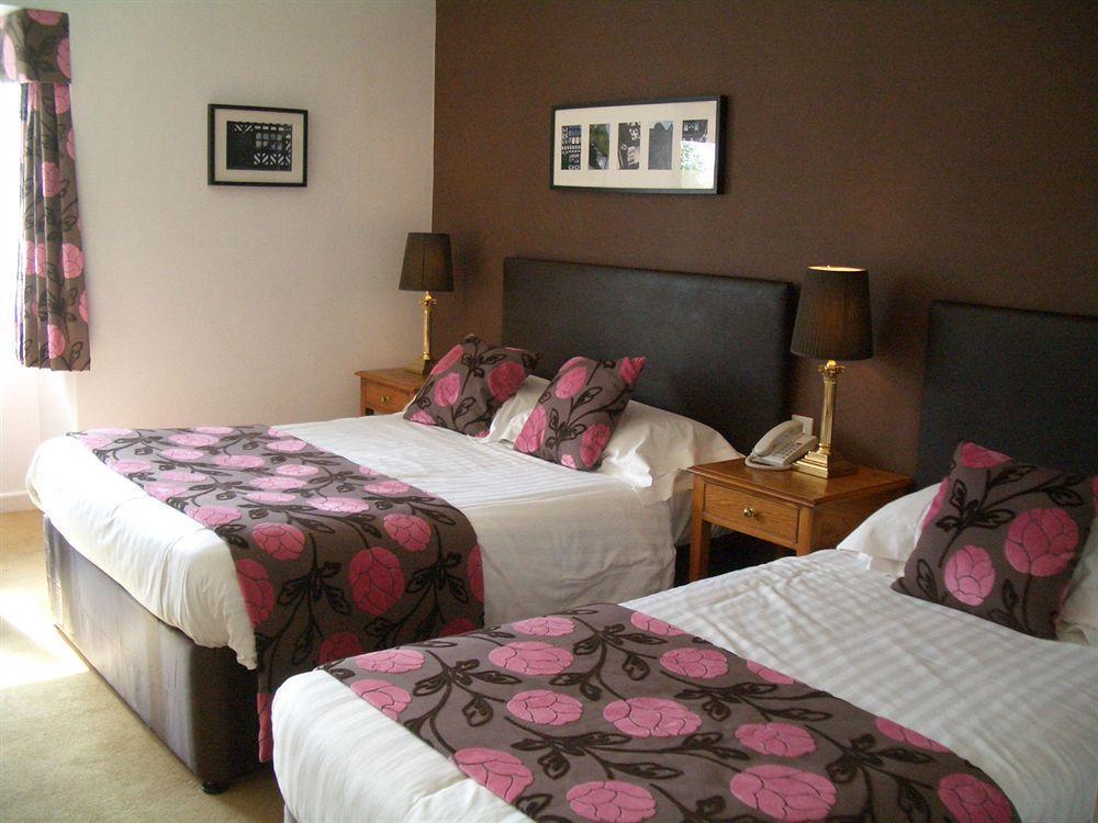 Wild Boar Hotel Beeston  Esterno foto